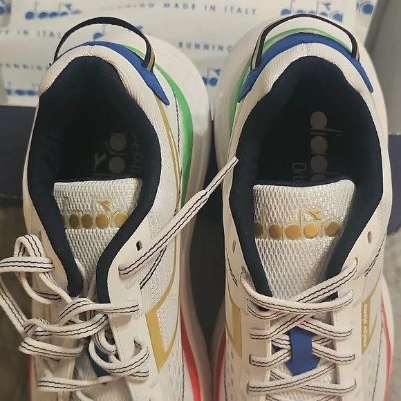 Diadora White with Red and Green Accents Sneakers. Womens 8.5 (Run Small) - Picture 4 of 5